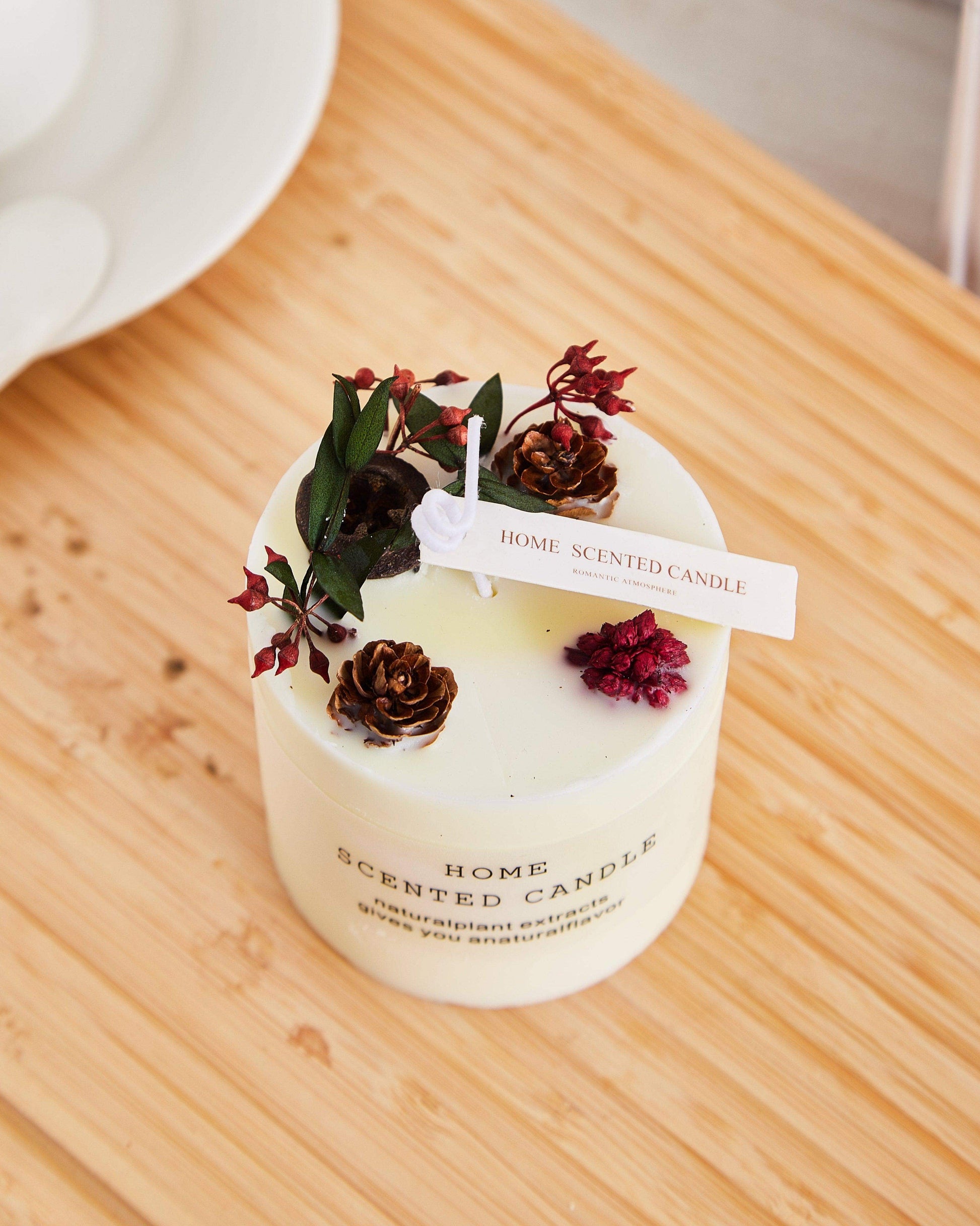 Eucalyptus Thin Leaf Floral Harmony Candle - Cherish And Love